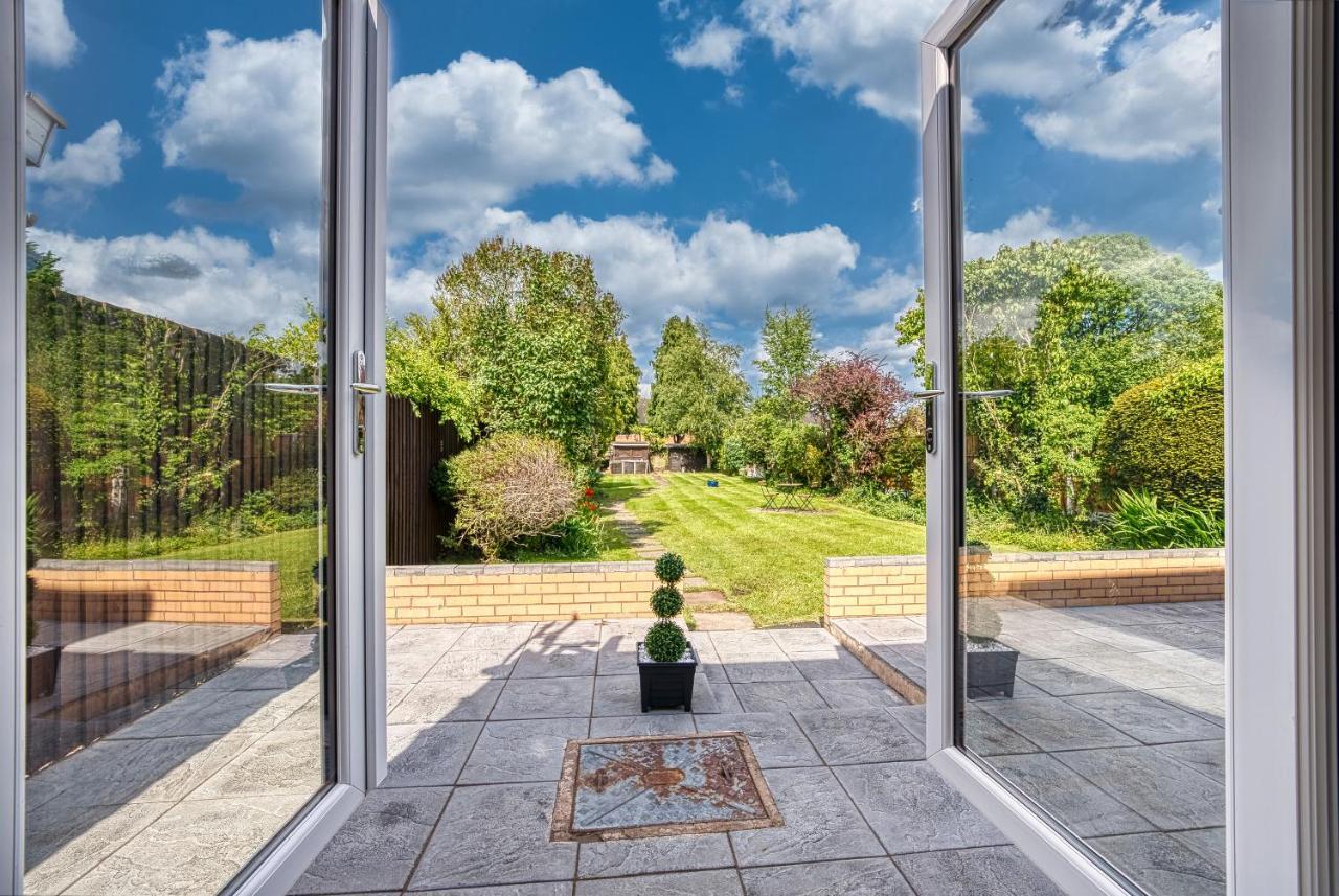 Elegant 5 Bed House - Sleeps 9, Central Solihull, Nec, Jlr, Hs2, Resorts World, Airport Business And Leisure Stays, Εξωτερικό φωτογραφία