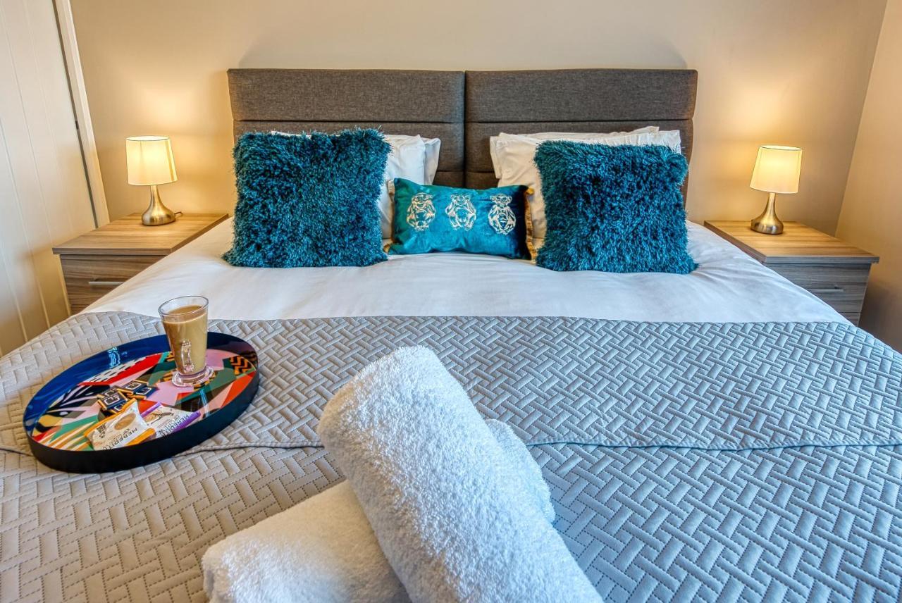 Elegant 5 Bed House - Sleeps 9, Central Solihull, Nec, Jlr, Hs2, Resorts World, Airport Business And Leisure Stays, Εξωτερικό φωτογραφία